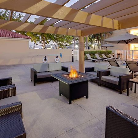 Courtyard By Marriott Fort Lauderdale North/Cypress Creek Exteriér fotografie