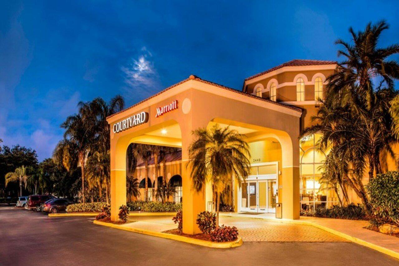 Courtyard By Marriott Fort Lauderdale North/Cypress Creek Exteriér fotografie