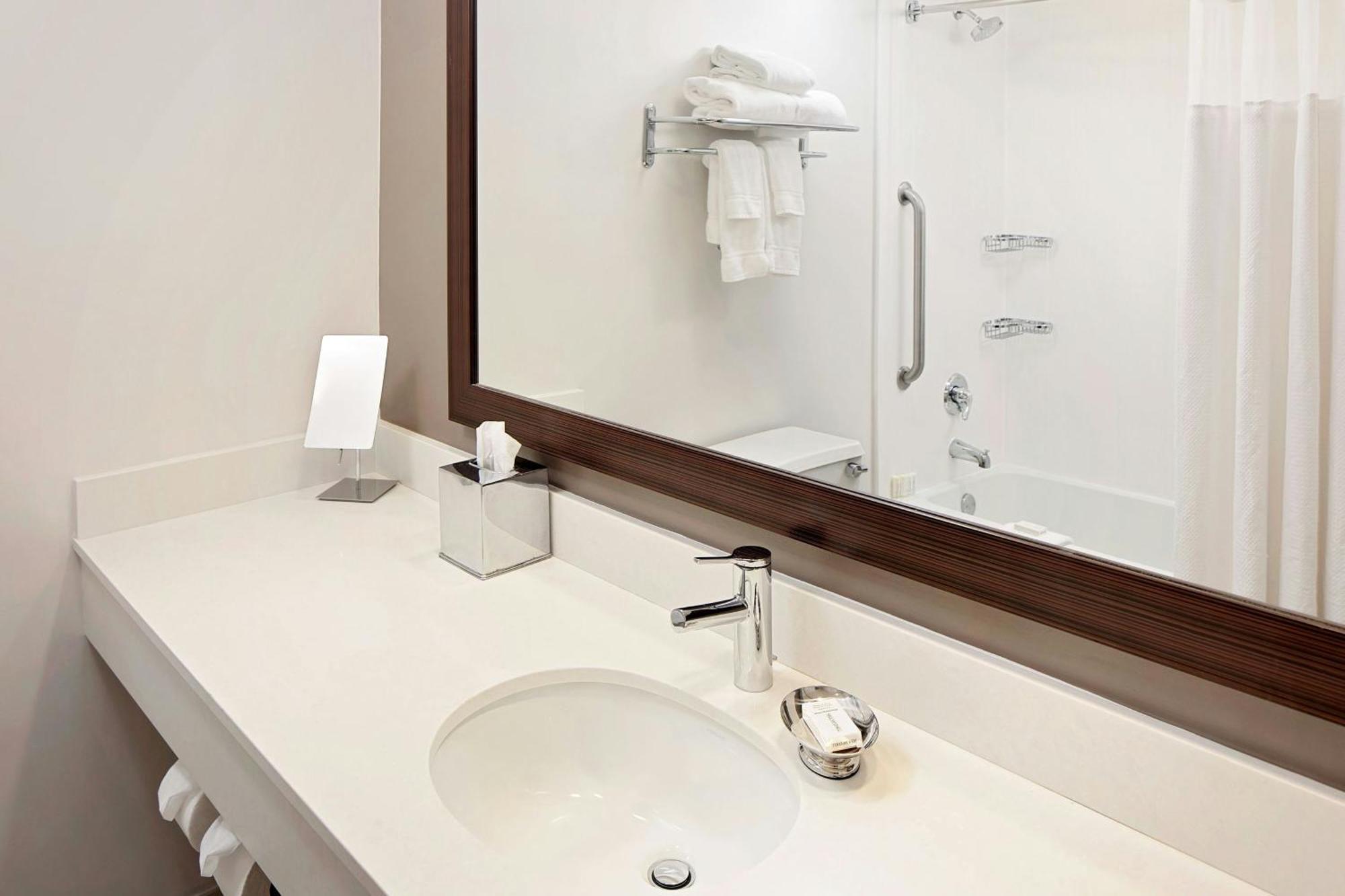 Courtyard By Marriott Fort Lauderdale North/Cypress Creek Exteriér fotografie