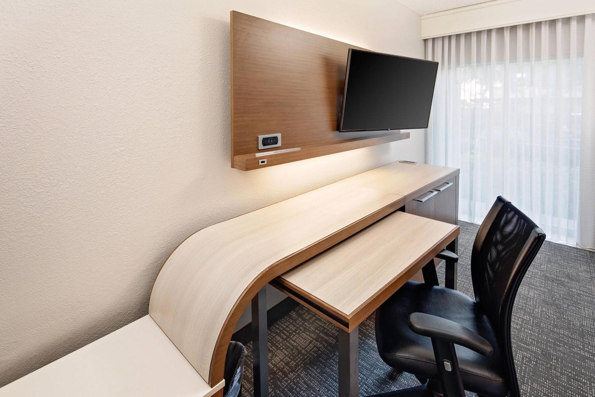 Courtyard By Marriott Fort Lauderdale North/Cypress Creek Exteriér fotografie