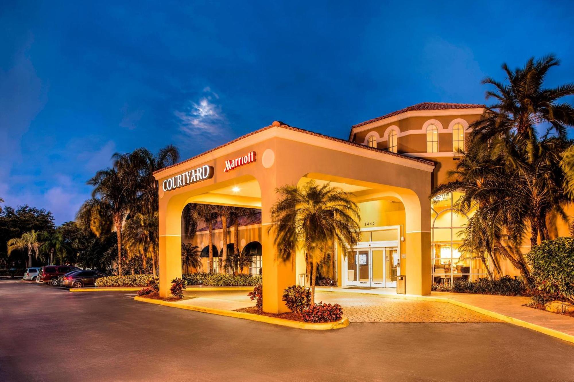 Courtyard By Marriott Fort Lauderdale North/Cypress Creek Exteriér fotografie