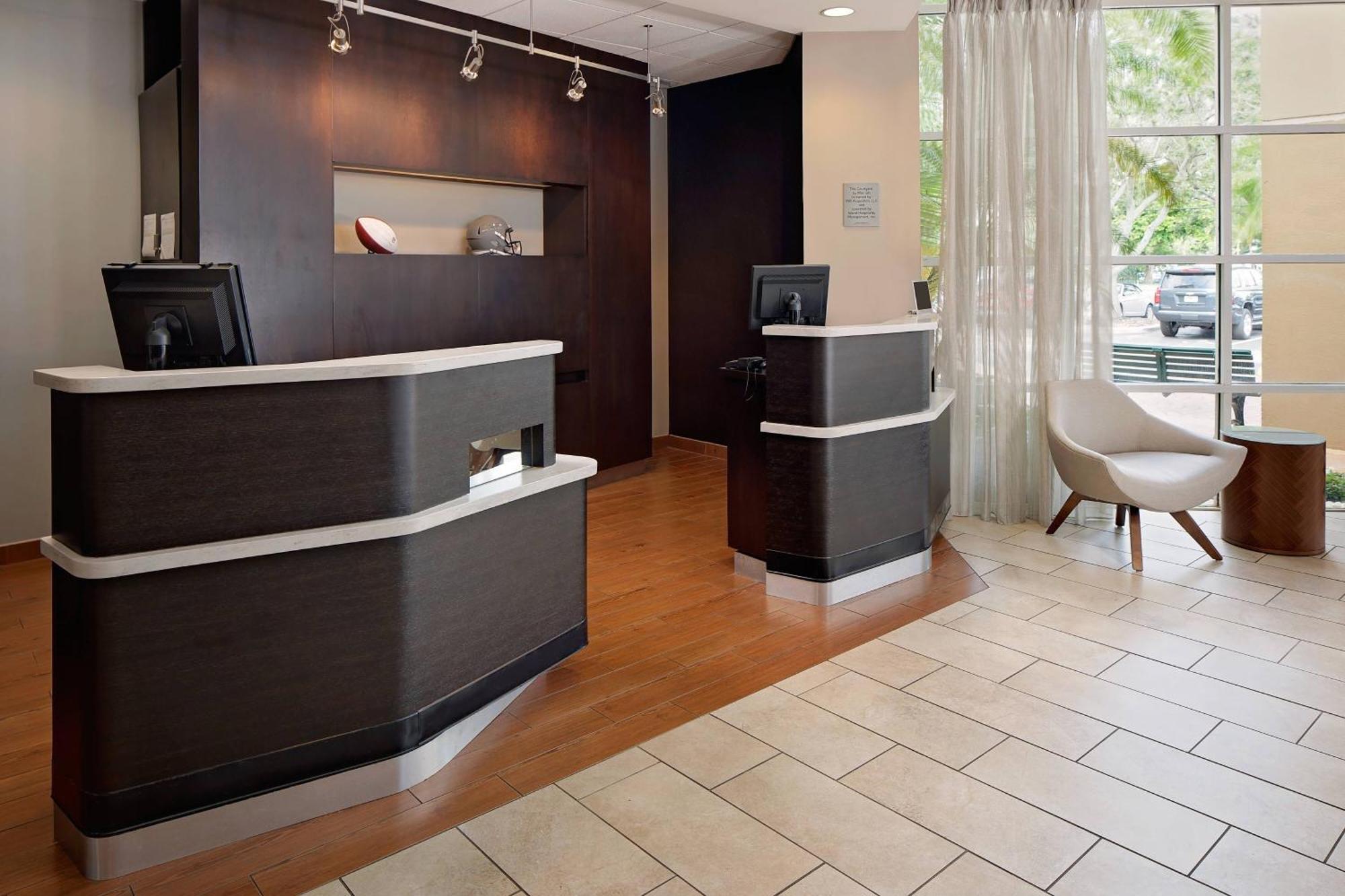 Courtyard By Marriott Fort Lauderdale North/Cypress Creek Exteriér fotografie