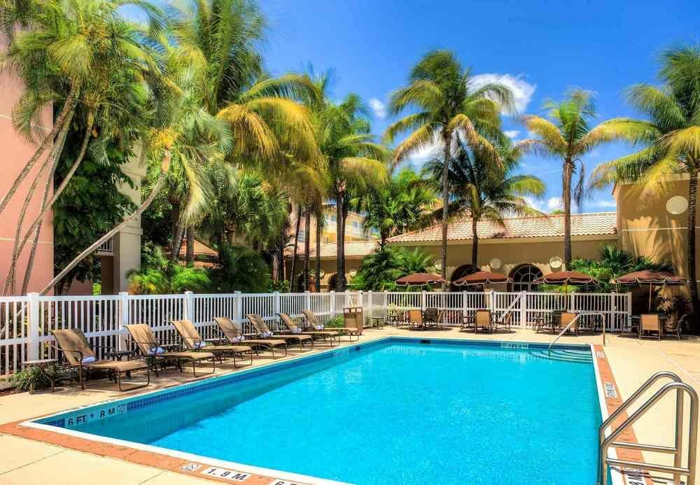 Courtyard By Marriott Fort Lauderdale North/Cypress Creek Exteriér fotografie